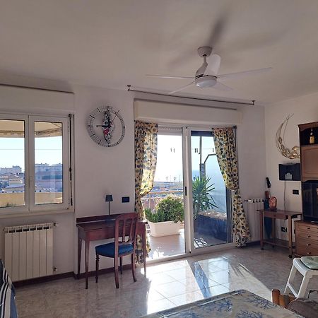 Appartamento - Terrazzo Vivibile Vista Mare, Wi-Fi Gratuito 발레크로시아 외부 사진