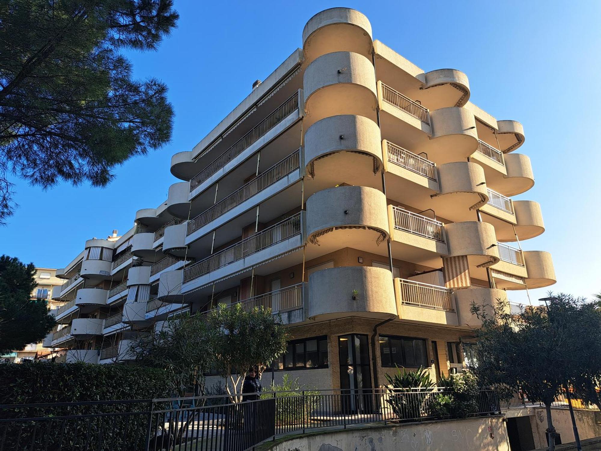 Appartamento - Terrazzo Vivibile Vista Mare, Wi-Fi Gratuito 발레크로시아 외부 사진