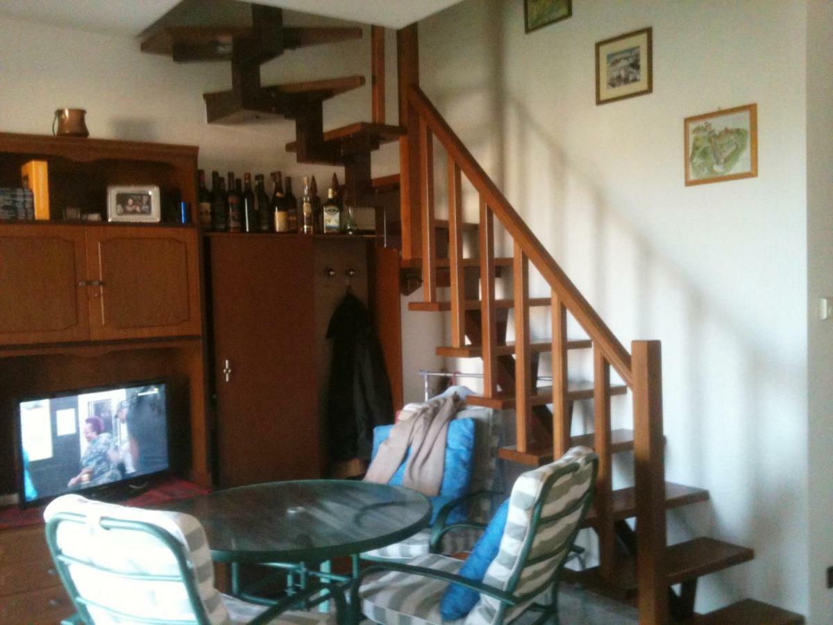 Appartamento - Terrazzo Vivibile Vista Mare, Wi-Fi Gratuito 발레크로시아 외부 사진
